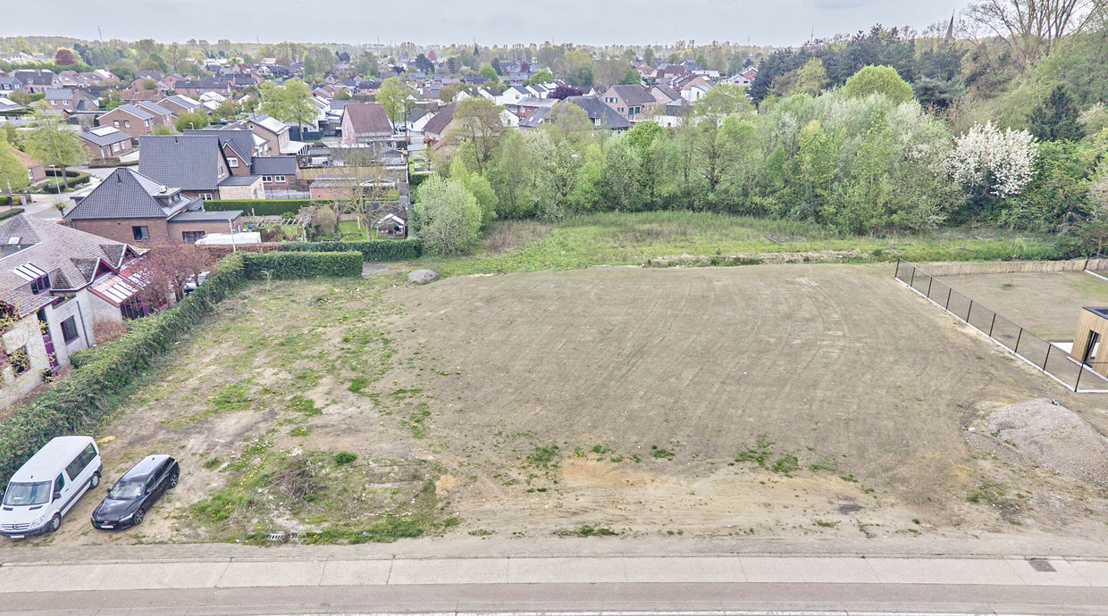 Verkaveling Neeroeteren met woningen en bouwgronden vergunde plannen