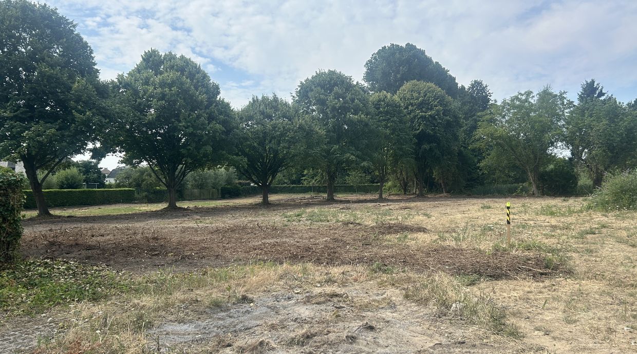 Verkaveling Neeroeteren met woningen en bouwgronden vergunde plannen