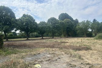 Verkaveling Neeroeteren met woningen en bouwgronden vergunde plannen